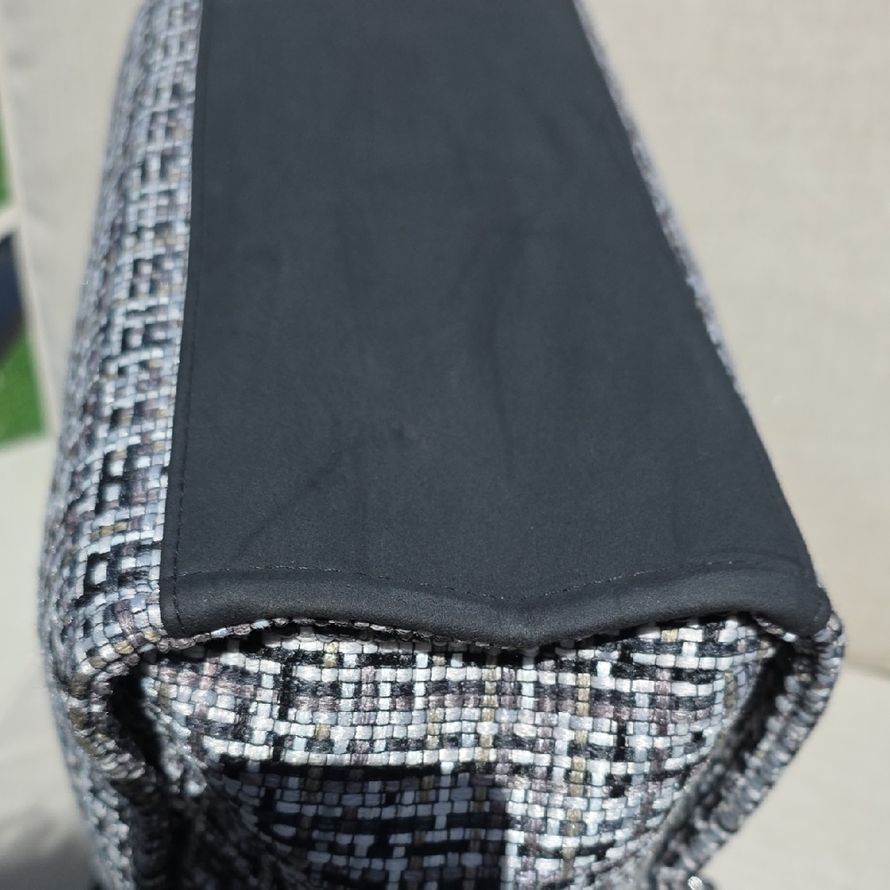 Tweed Black and White Women's Tote Bag Silver Tone Chain - Picture 5 of 5